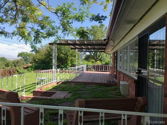 Building Photo - 33 Skyline Dr