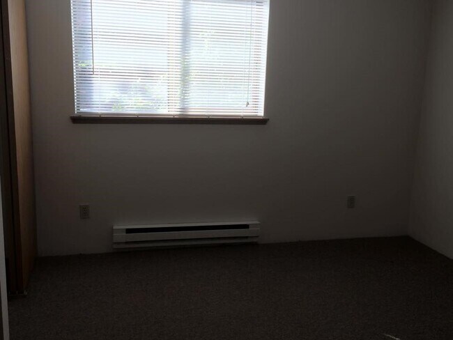 Building Photo - 500 Tucker Ave