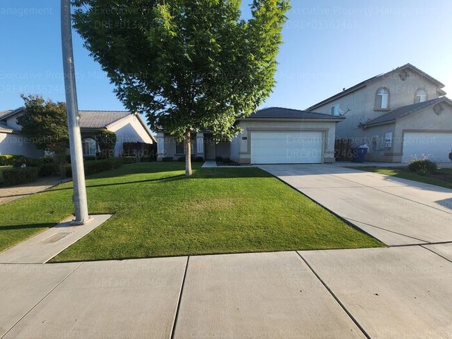 Primary Photo - Charming 3 bedroom, 2 bathroom home locate...
