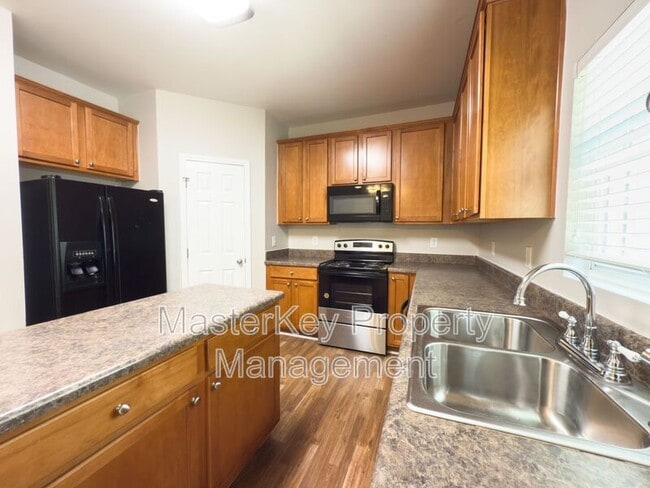 Building Photo - 506 Bayou Ct