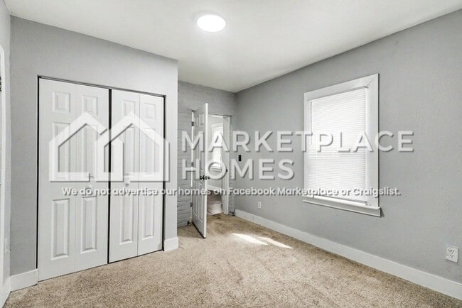 Building Photo - 520 Englewood St