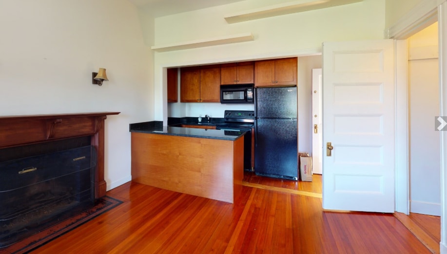 Building Photo - 591 Beacon St