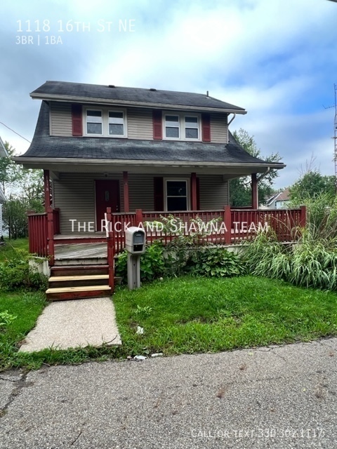 Primary Photo - Three bedroom house for rent - Canton OH