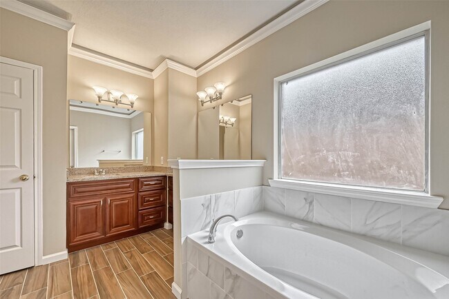 Building Photo - 7331 Colony Bend Ln