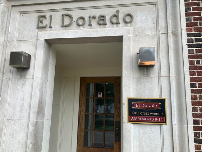 Building Photo - 130 Forest Ave