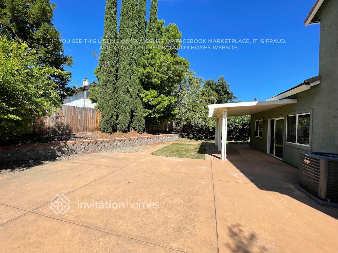 Building Photo - 472 Woodcrest Dr