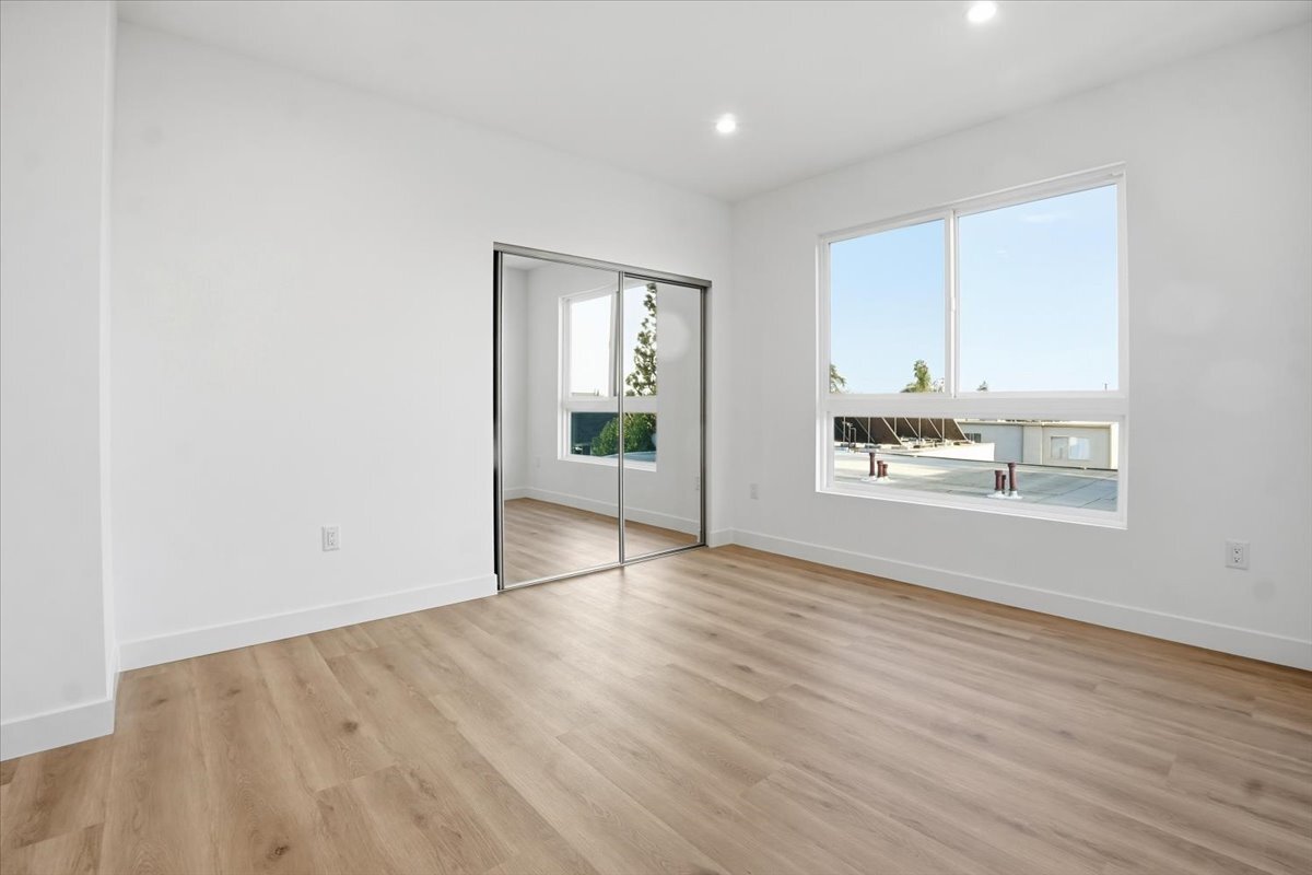 Building Photo - 1820 Prosser Ave