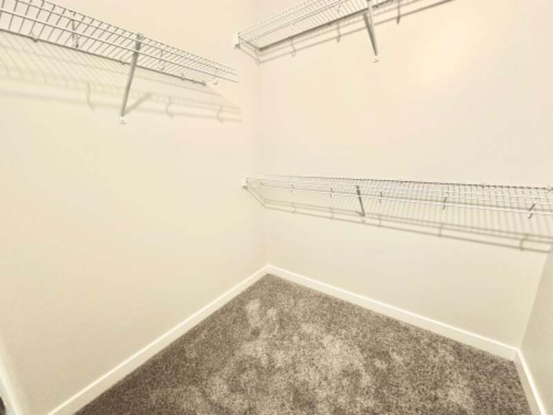 Building Photo - 450 Warrenville Rd
