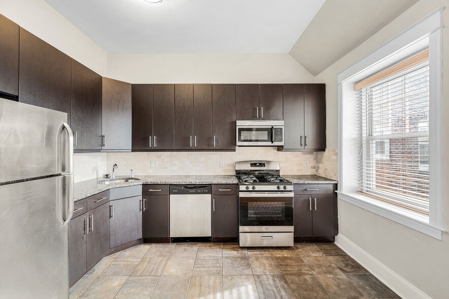 unit-9-5-of-14-1 - Greene Manor Apartments