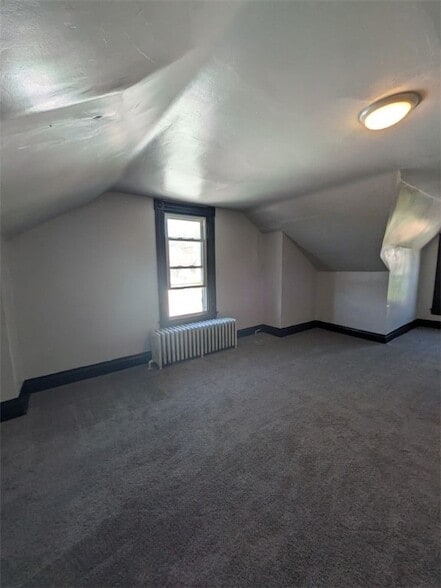 Building Photo - 1818 Westmont Ave