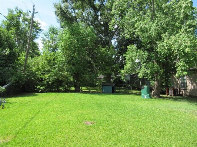 Building Photo - 10601 Murr Way