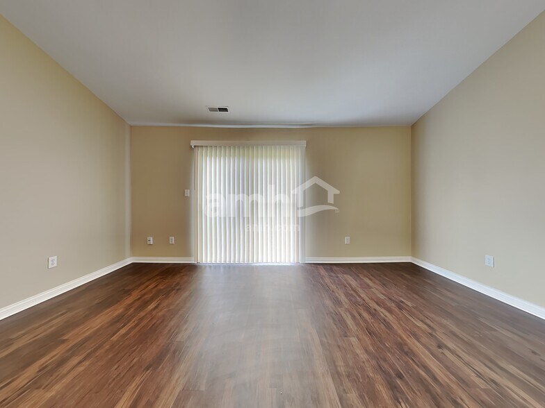 Building Photo - 937 Heatherwood Dr