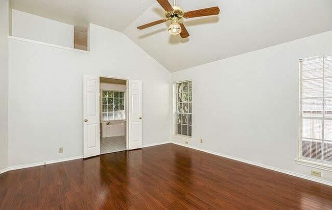 Building Photo - One Story With Open Floor Plan and Beautiful Oak Trees