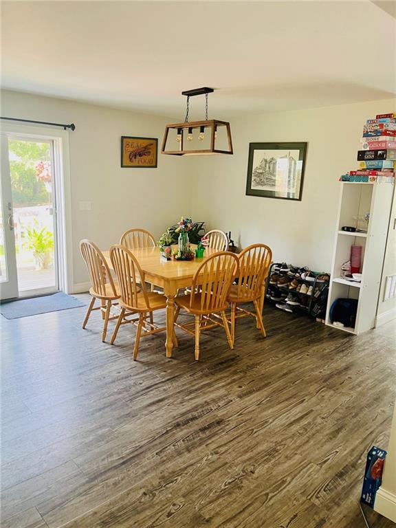 Building Photo - 215 Metacom Ave