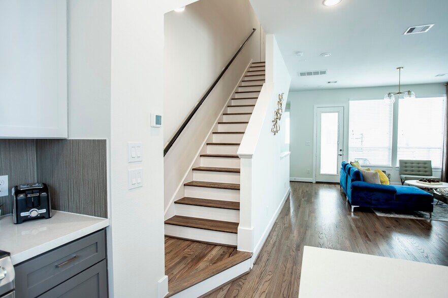 THe bedrooms are on the 1st and 3rd floors. - 2713 Eado Edge Ct