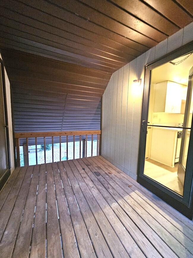 Building Photo - 7533 Carmen Ct