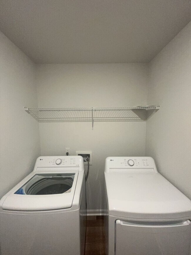 Building Photo - Coming Available!