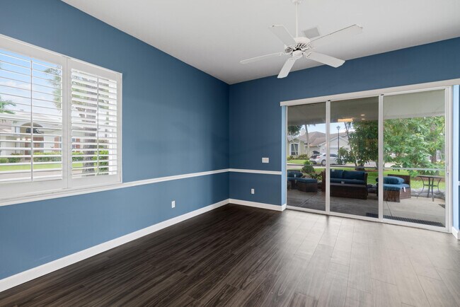 Building Photo - 582 Montevina Dr