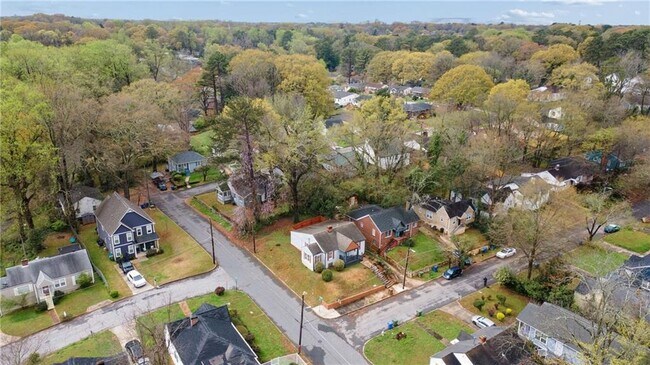 Building Photo - 1298 Gideons Dr SW