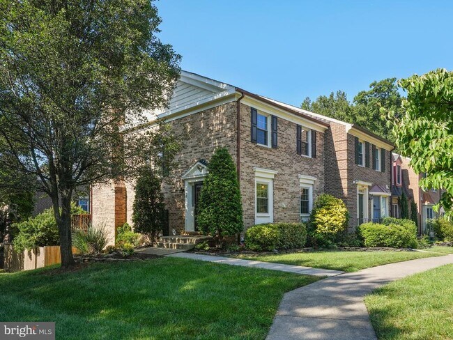 Building Photo - 7740 Bristol Square Ct