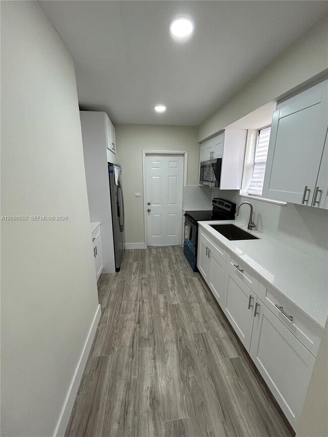 Building Photo - 11545 NW 17th Ave