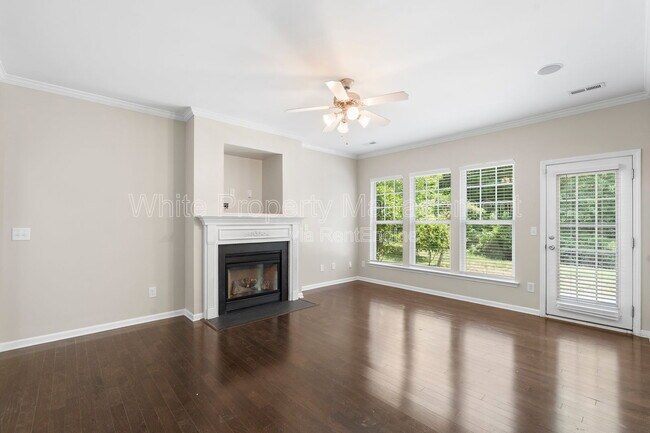Building Photo - 1141 Hammond Dr