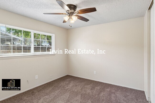 Building Photo - 1834-1834 Rose Ave