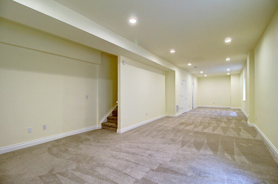 Building Photo - 2077 S Grant St