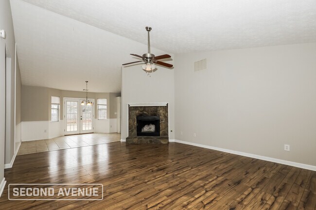 Building Photo - 226 Fern Ct