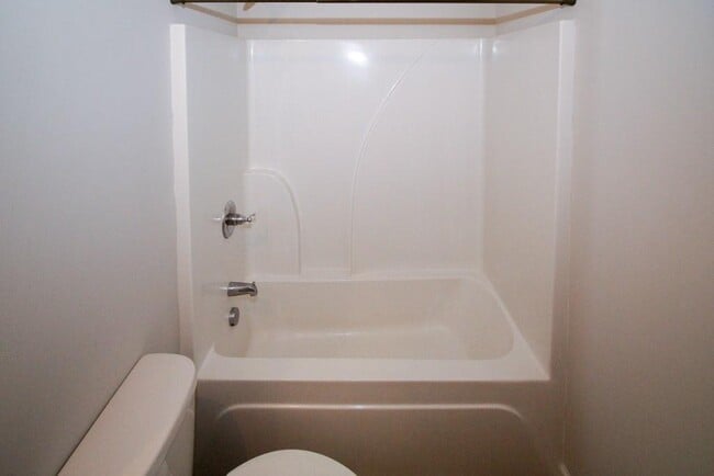 Building Photo - 1415 Brookmere Way