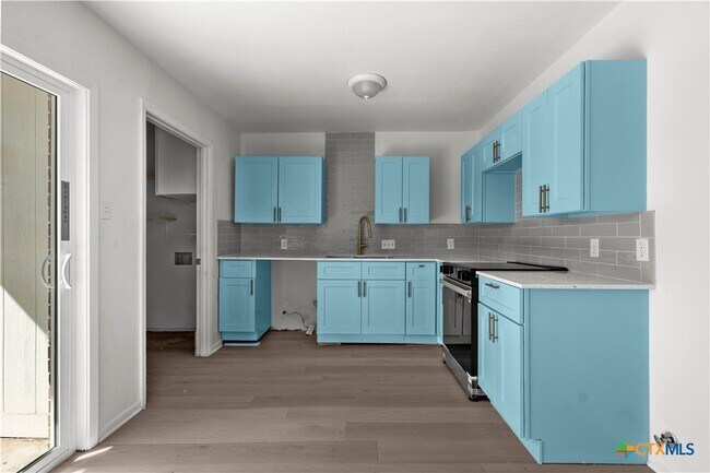 Building Photo - 2213 D Valley Forge Ave