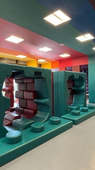 Building Photo - 68 SE 6th St