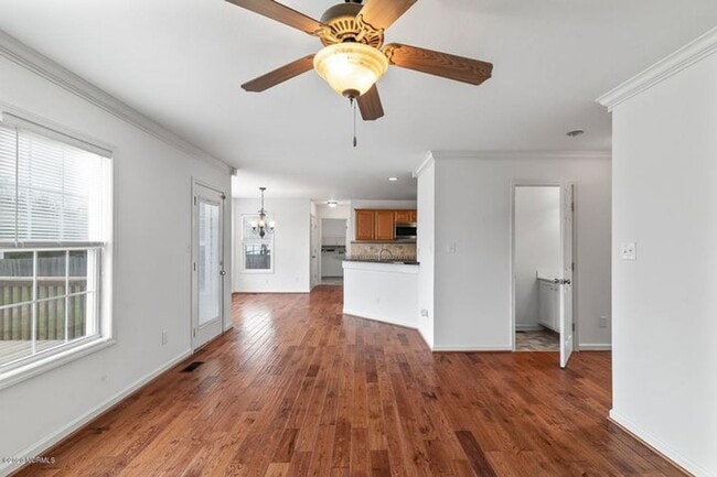 Building Photo - 147 Harvest Moon Dr