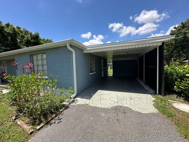 Building Photo - 1539 Piney Rd