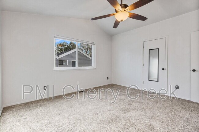 Building Photo - 11634 E Bayaud Dr