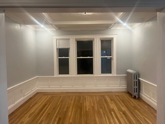 Building Photo - 31 Middleton St