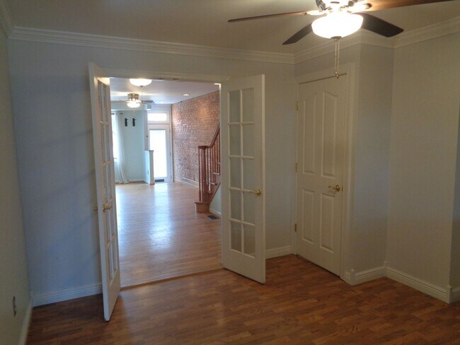 Building Photo - 2913 Fait Ave