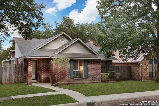 Building Photo - 5739 cedar
