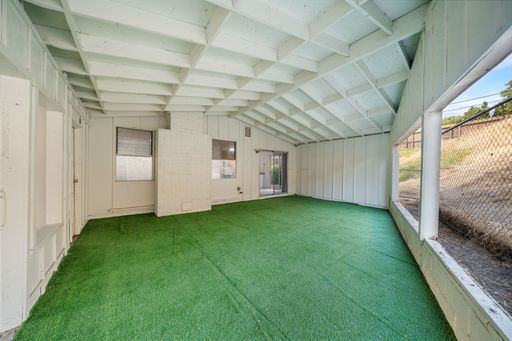 Building Photo - San Diego New Years Special Two Weeks FREE 3 bed /2 bath Home w Garage, Enclosed Patios, Fireplac...