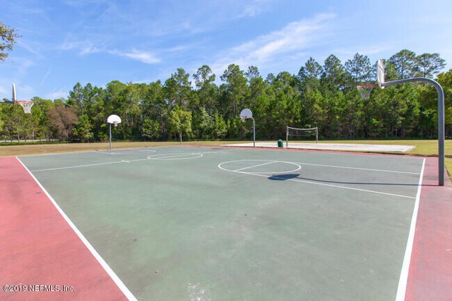 Building Photo - 321 Stonehurst Pkwy