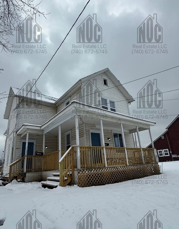 Primary Photo - 1236 1/2-1236 1/2 E Locust St