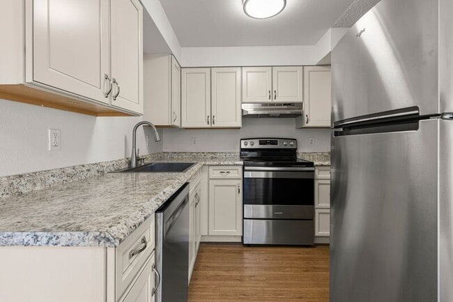 Building Photo - 14520 NW Hunters Dr