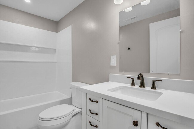 Building Photo - Spacious 4BR End-Unit Townhome | Low-Maintenance HOA Living
