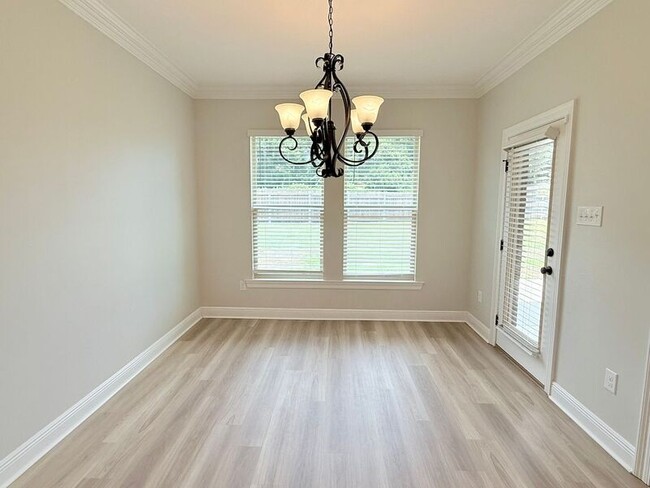Building Photo - 4733 Sago Palm Cir
