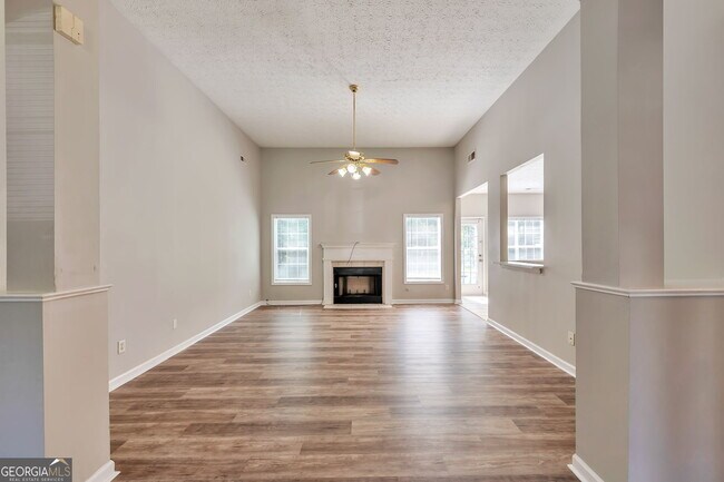 Building Photo - 38 Rockport Dr