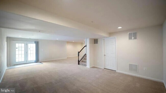 Building Photo - 11830 Steeplebush Dr