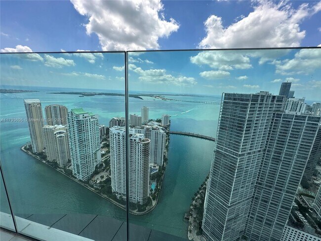 Building Photo - 300 Biscayne Blvd Way