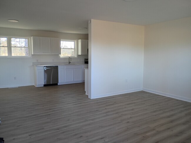 Building Photo - 5332 Hicone Rd