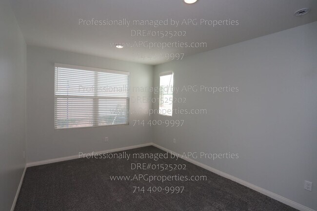 Building Photo - 1696 W Trapezoid Dr