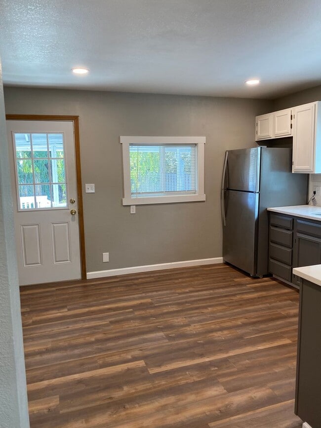 Building Photo - The Perfect Match for Your Lifestyle-Priva...